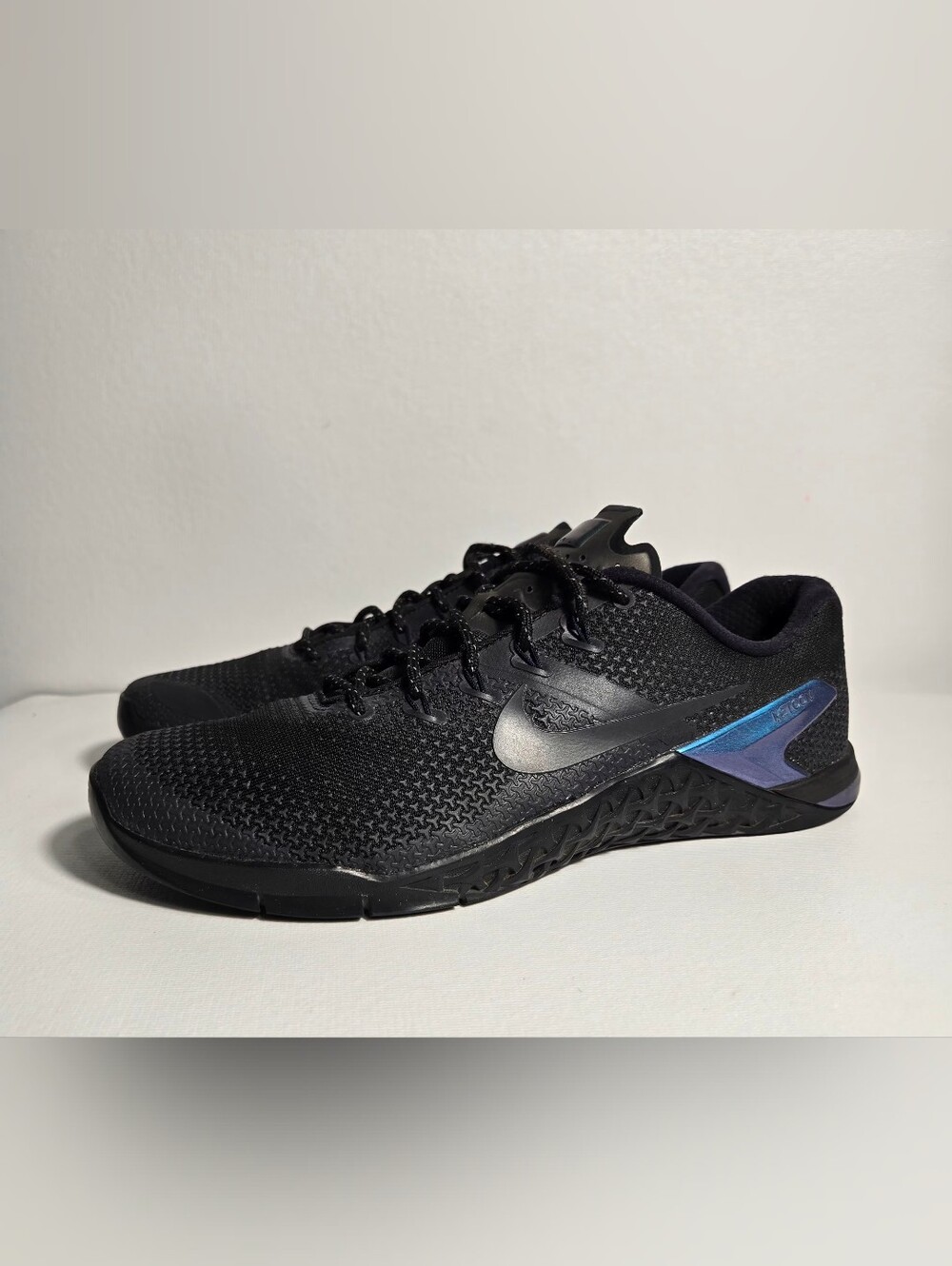 RARE Sz 11- Nike METCON 4 Invisible Cloak Iridescent AH7454-001 Men's Shoes